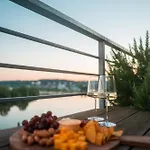 Penthouse Mit Schoenem Moselblick In Metternich * Koblenc