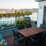 Penthouse Mit Schoenem Moselblick In Metternich Apartmán