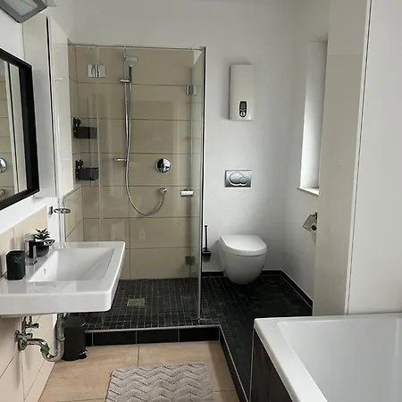 Penthouse Mit Schoenem Moselblick In Metternich * Koblenz