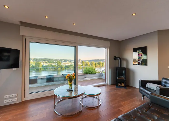 Penthouse Mit Schoenem Moselblick In Metternich Lejlighed *