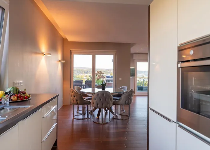 Penthouse Mit Schoenem Moselblick In Metternich Lejlighed